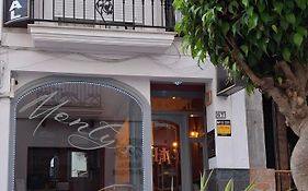 Hostal Montys